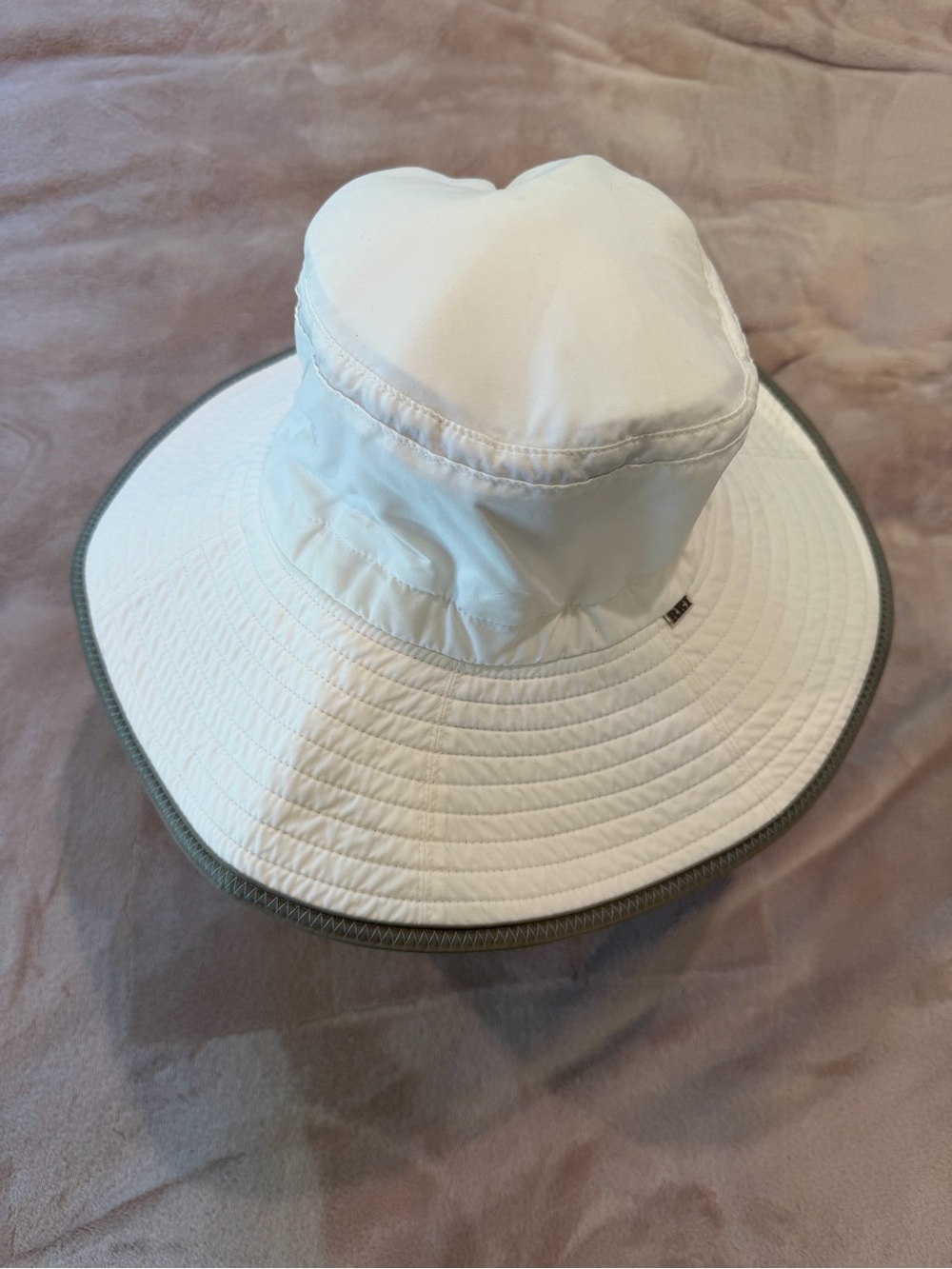 REI White Wide-Brim Sun Hat with Olive Trim